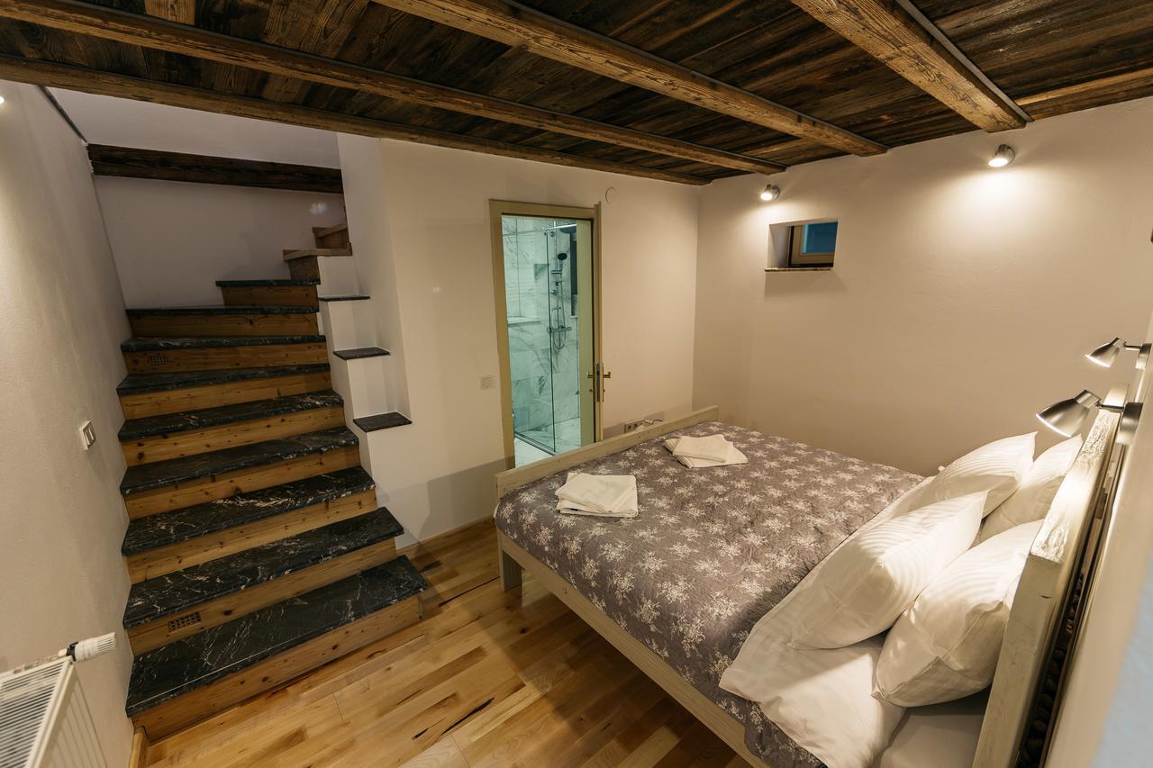 Yellowboot Aparthotel Sibiu Buitenkant foto