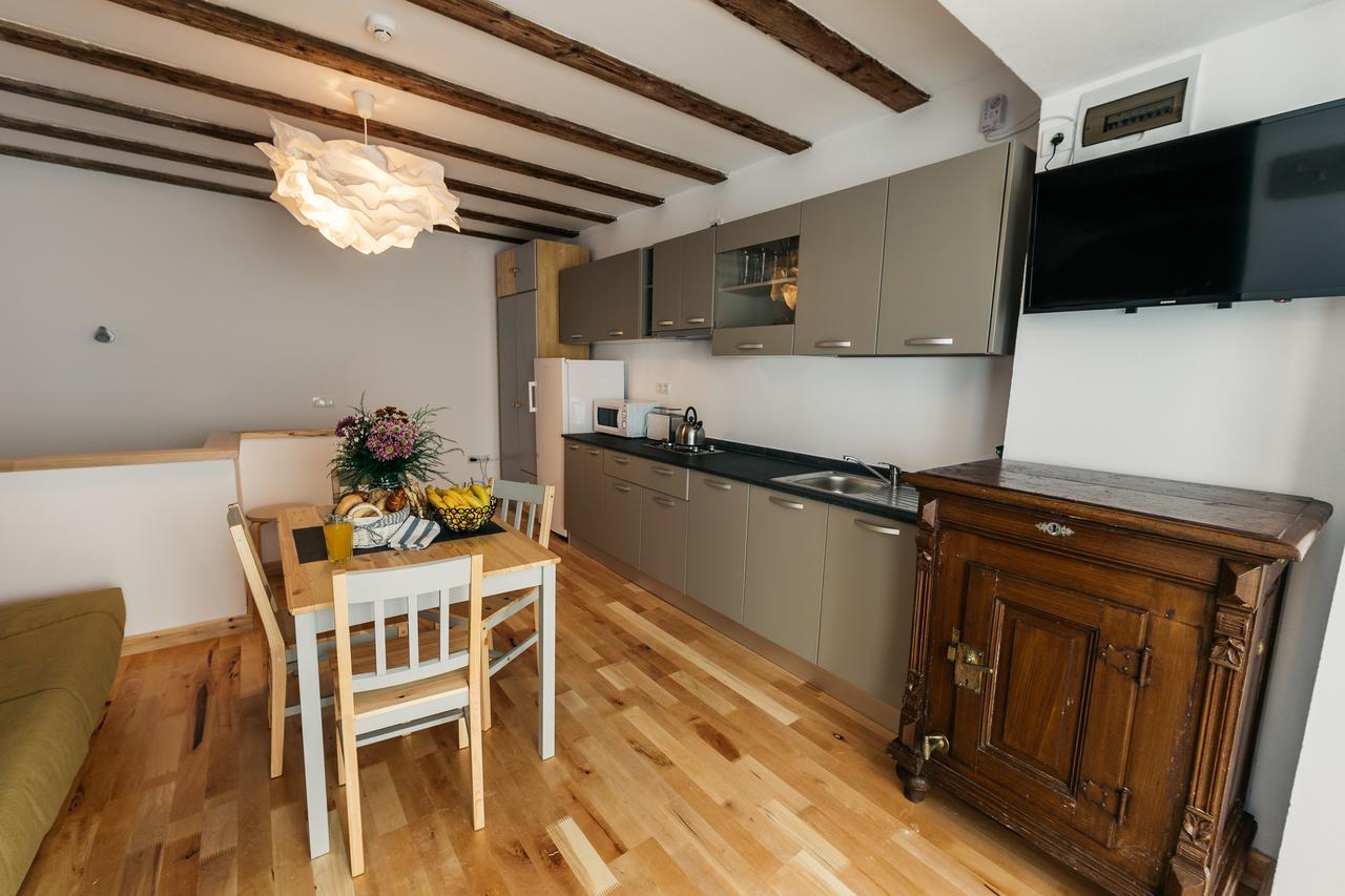 Yellowboot Aparthotel Sibiu Buitenkant foto